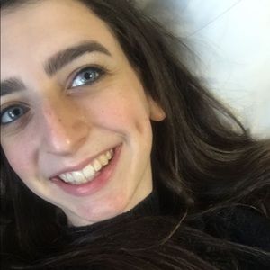 Meet your Posher, Jennie